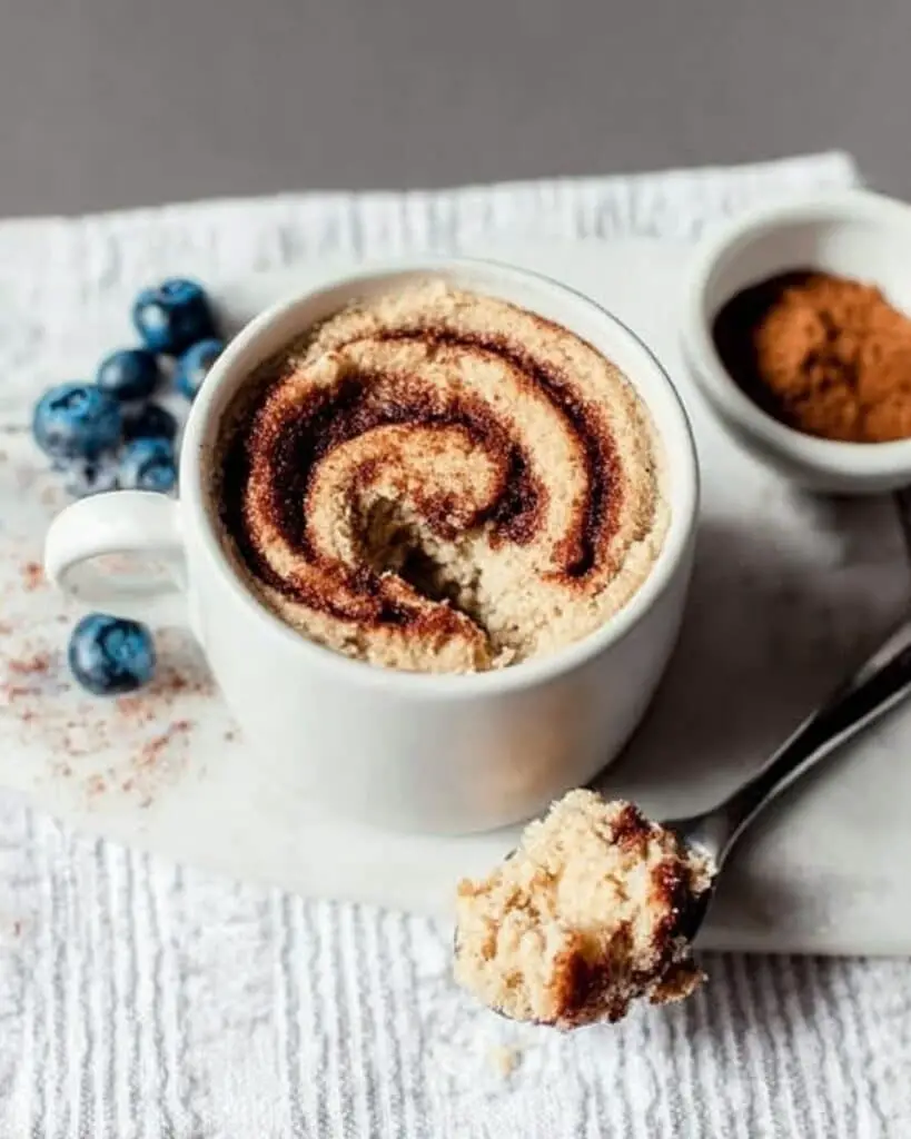 Cinnamon Roll Microwave Mug Cake Recipe