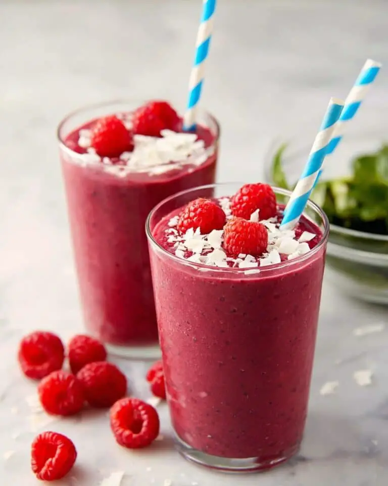 Keto Berry Spinach Smoothie Recipe