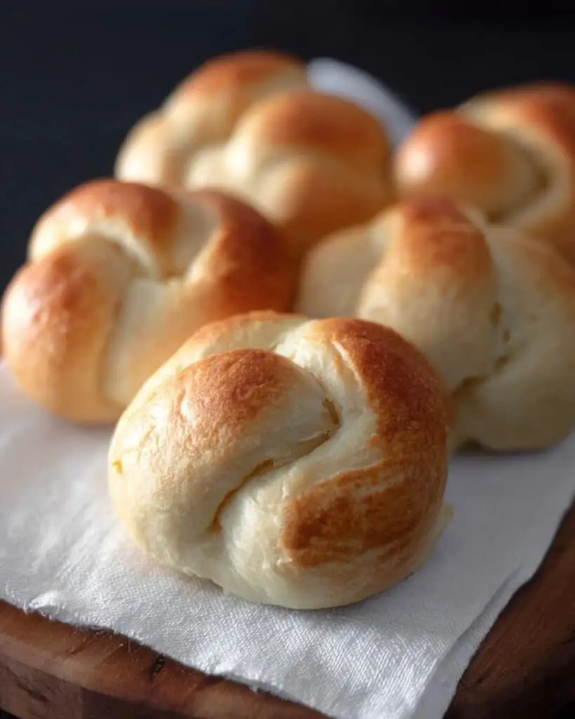One Hour Buttermilk Dinner Rolls Recipe