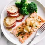 Easy Baked Salmon with Mayonnaise and Almonds Recipe