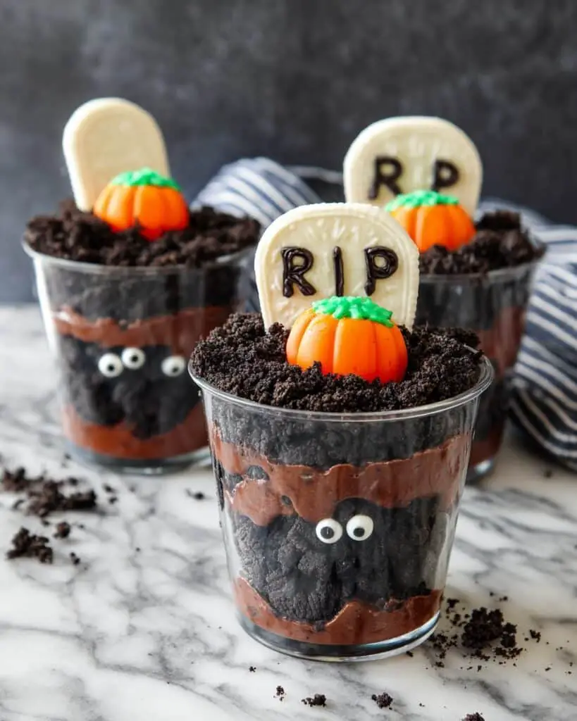 Graveyard Pudding Cookie Cups Recipe