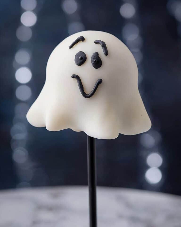 Casper the Ghost Cake Pops Recipe