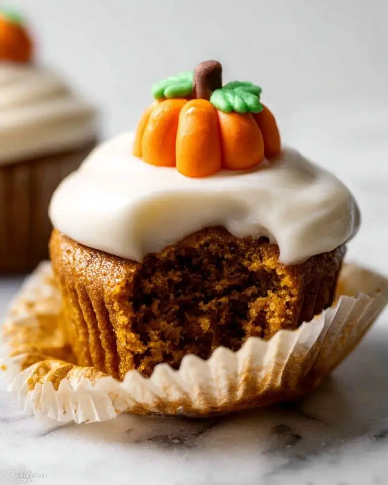 Pumpkin Cupcakes with Cream Cheese Frosting Recipe