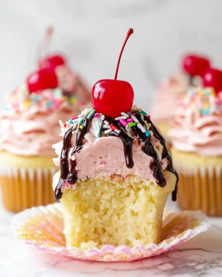 Strawberry Sundae Cupcakes Recipe