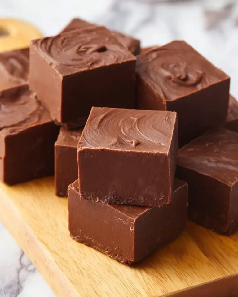 Easy No-Fail Chocolate Fudge Recipe