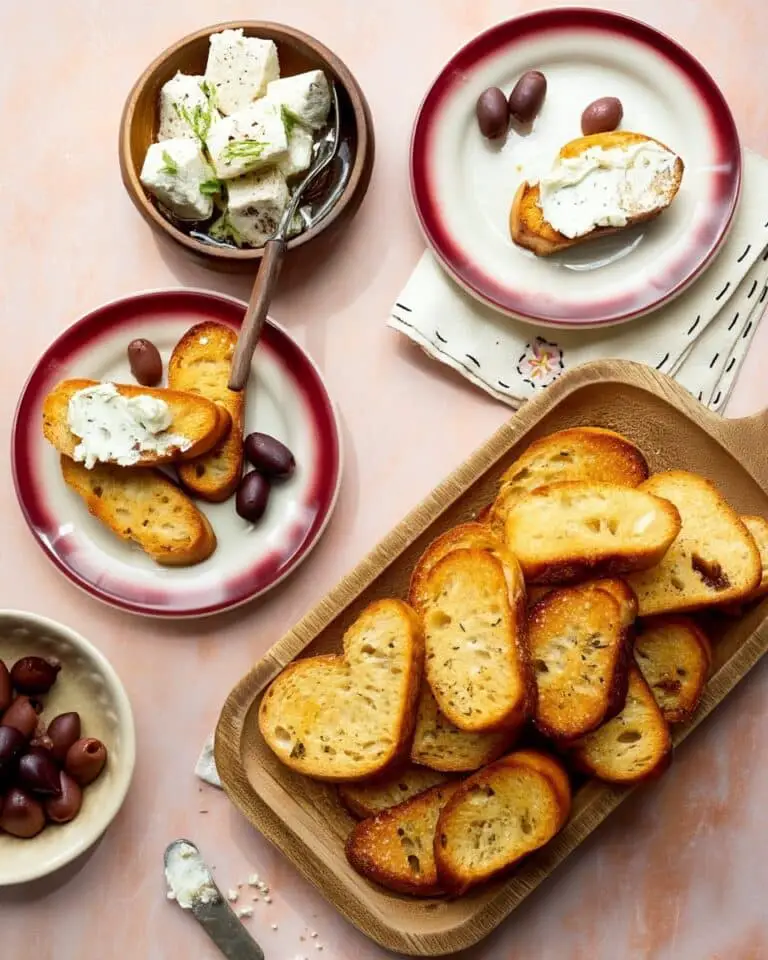 Simple Homemade Garlic Crostini Recipe